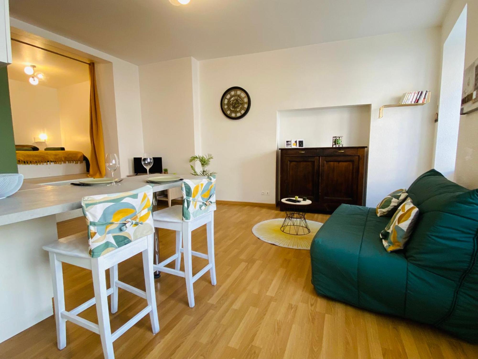 Le Saint Cyrice Apartment Rodez Exterior photo